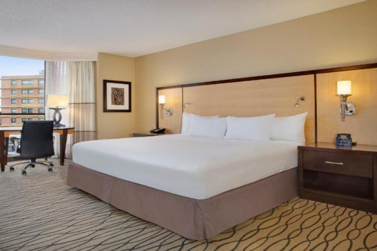Hilton Rosemont Chicago O'Hare Exterior foto